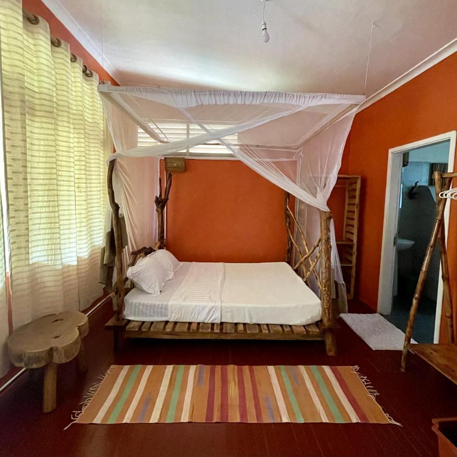 Hostel Jinja Backpackers Pokoj fotografie
