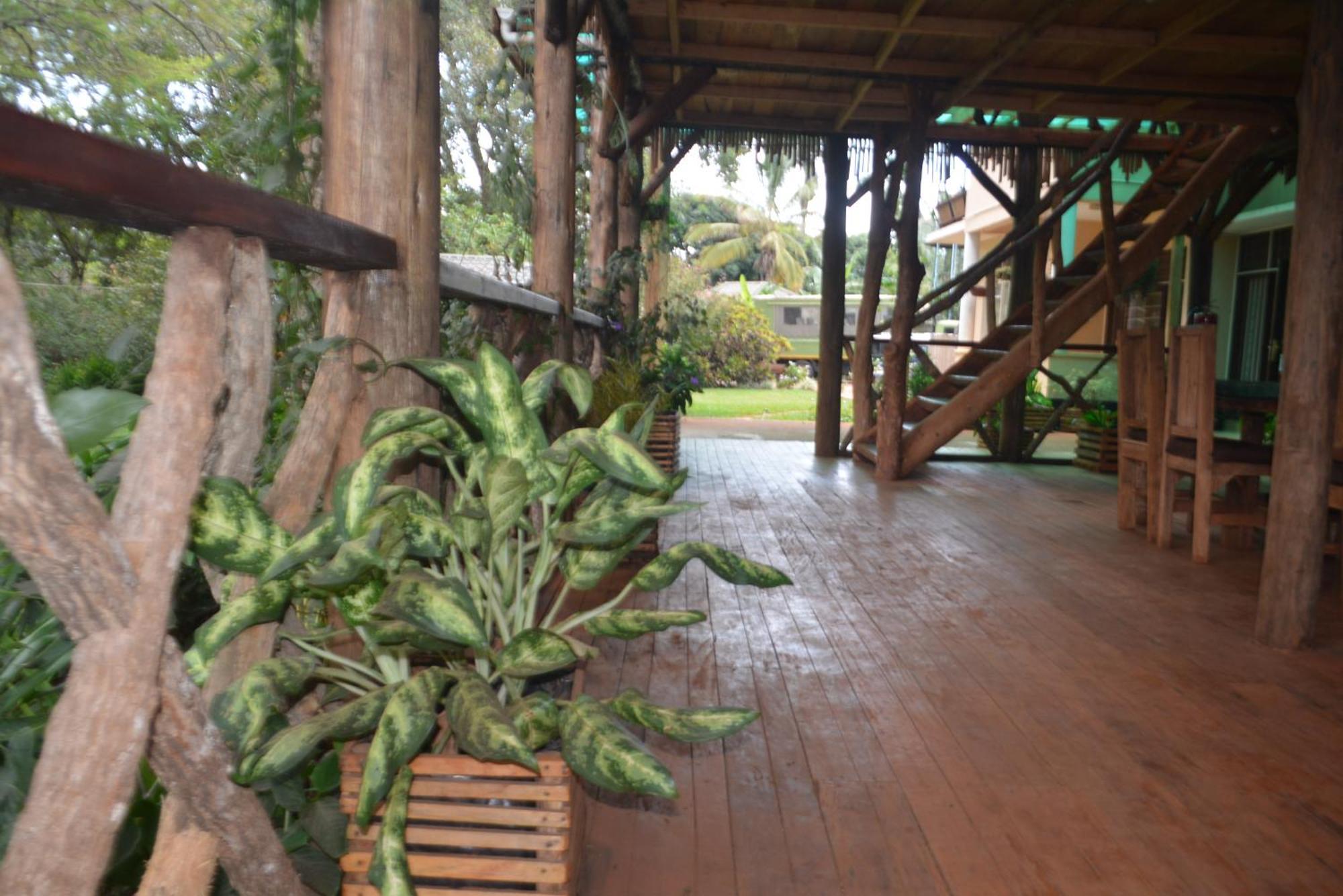 Hostel Jinja Backpackers Exteriér fotografie